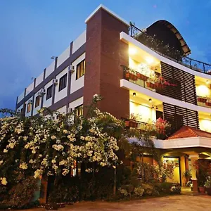 ** Hotel Reddoorz @ Conclave Philippines